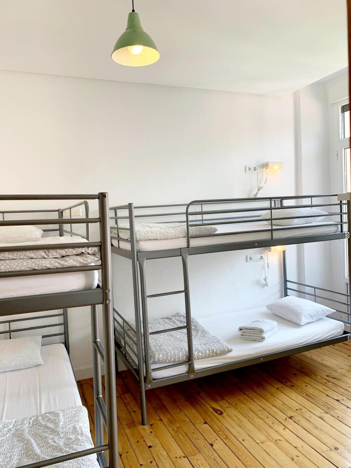 Leon Hostel المظهر الخارجي الصورة