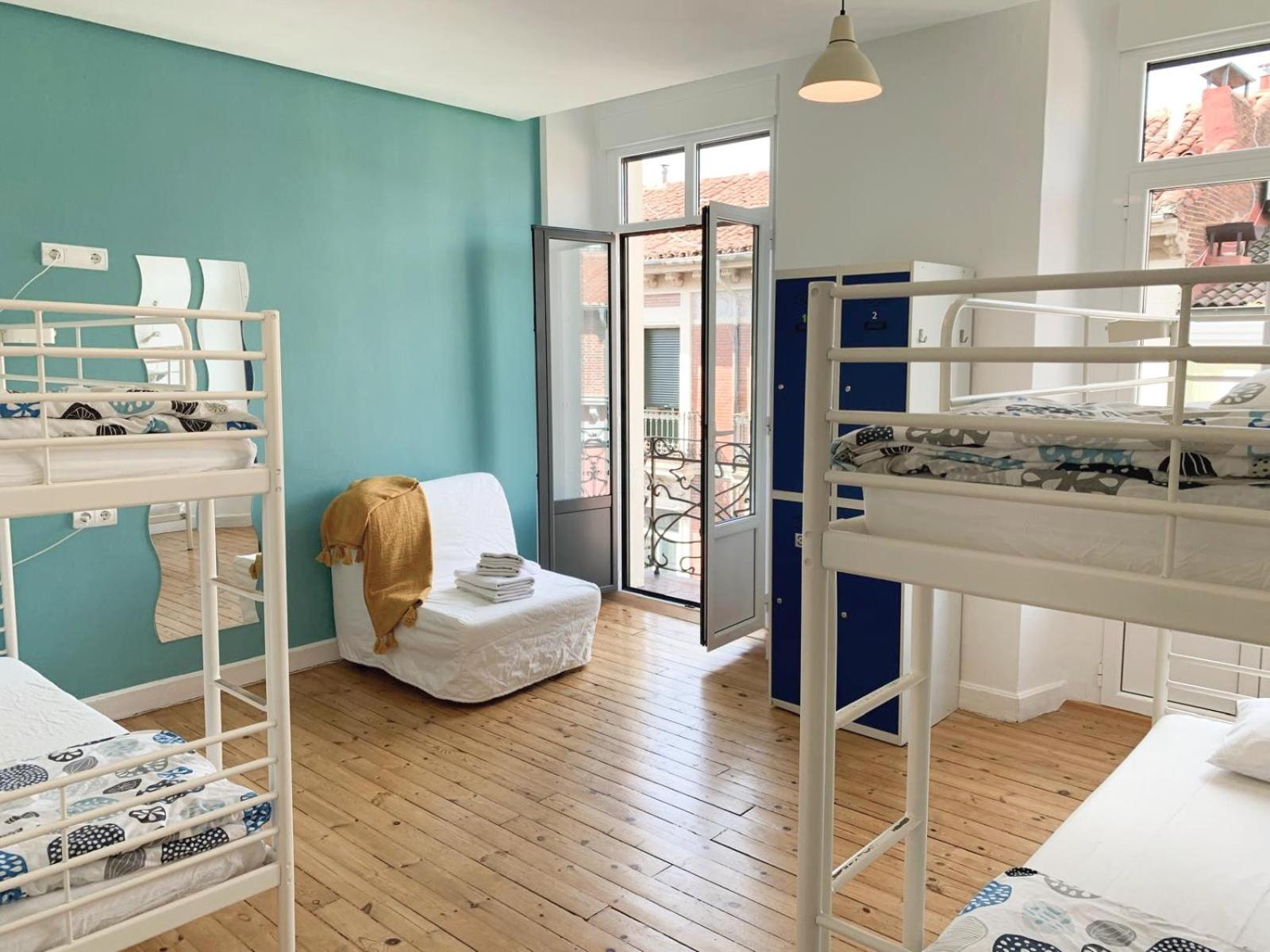 Leon Hostel المظهر الخارجي الصورة