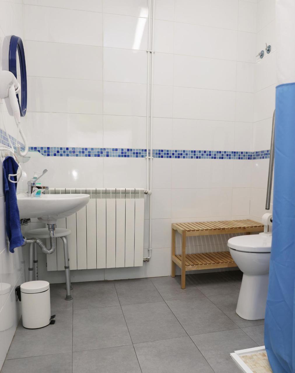 Leon Hostel المظهر الخارجي الصورة